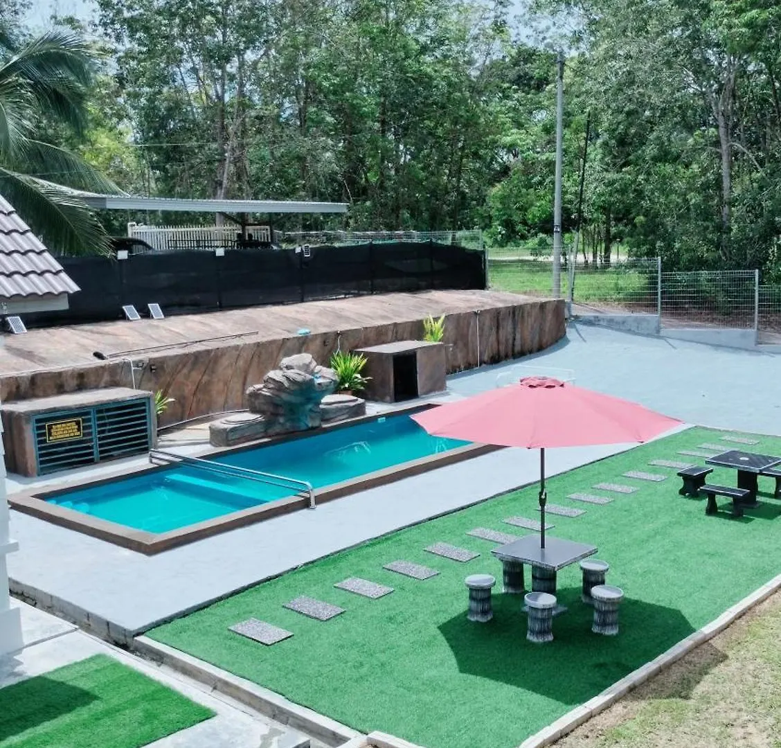 Holiday home D'Ulu Tehel Homestay Melaka - Private Swimming Pool